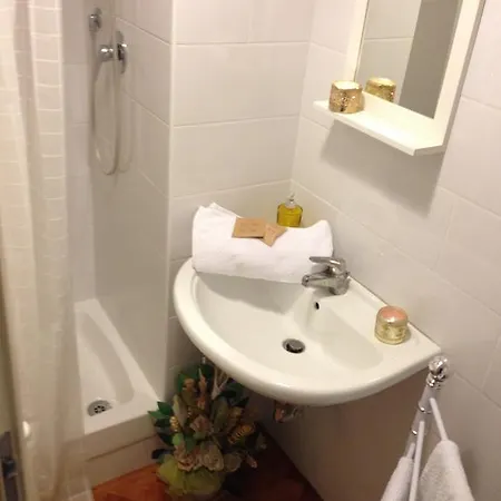 Paradise Bed & Breakfast Fiumicino